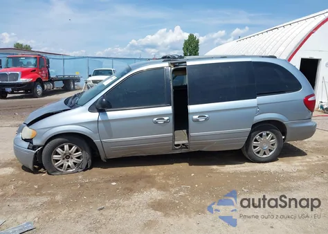 2005 Chrysler Town & Country Limited from USA, damaged, VIN 2C8GP64L05R365310